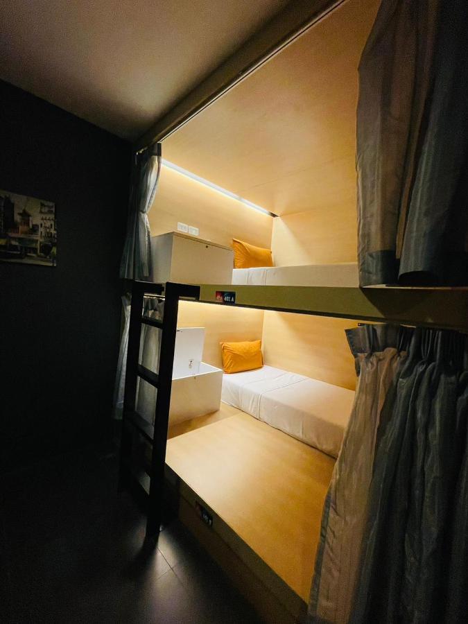 Rabbitel Phuketホステル エクステリア 写真
